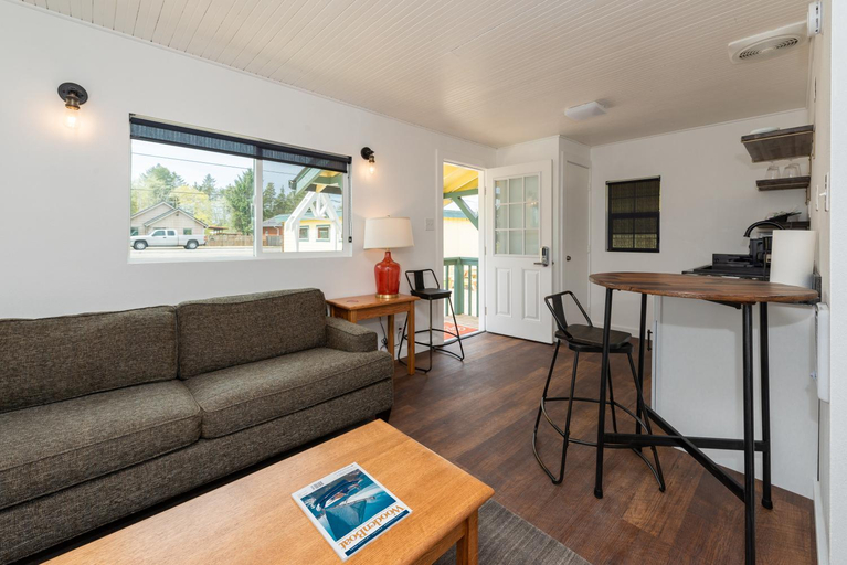 Others 5, The Seaview Cottages, Pacific