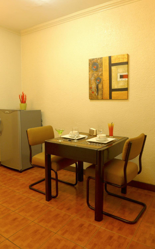 Dining Room 7