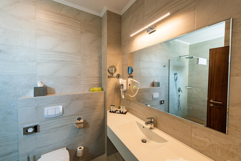 Bathroom 4, Hotel Manor, Navodari