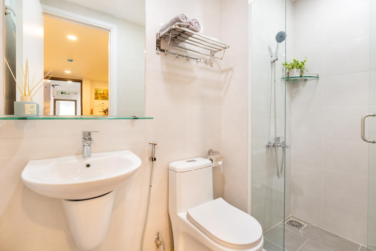Bathroom, F-Hotel & Apartment, Bình Thạnh