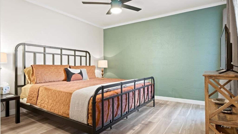 Bedroom 3, Modern and Sophisticated Old Town Scottsdale Gem!, Maricopa