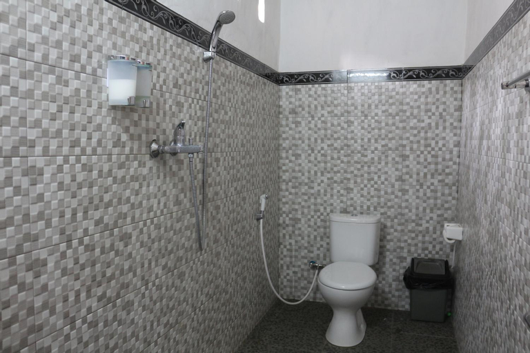 Bathroom 5