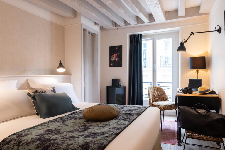 Bedroom 5, Hotel Touraine Opera, Paris