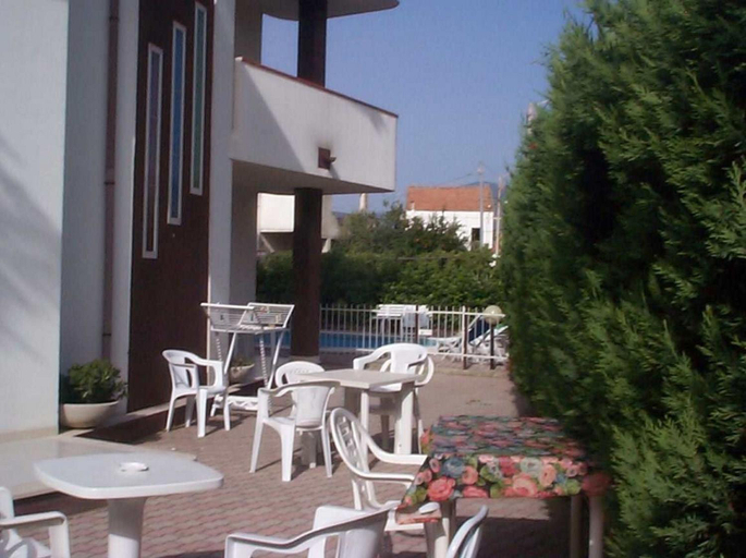 Others 4, Villa Felicia, Cosenza