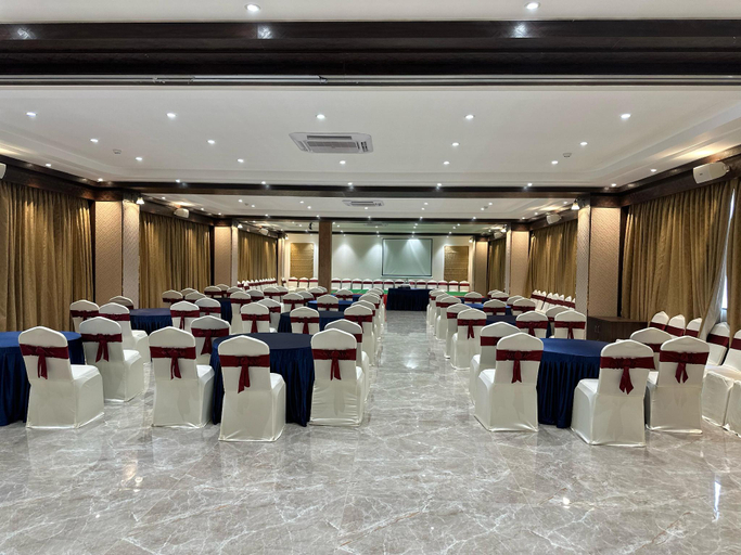 Bathroom 4, Monday Hotels Amalapuram Heights , East Godavari