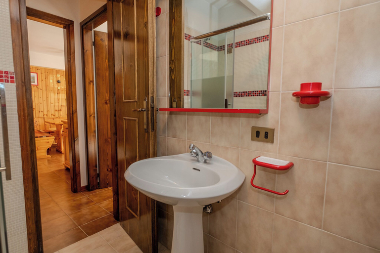 Bathroom 3, Casa Lea, Bergamo