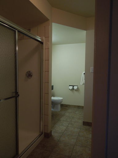 Bathroom 3, Walking Eagle Inn & Lodge, Division No. 9