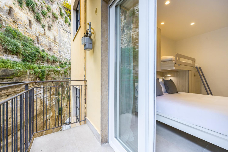 Balcony/terrace 4, Montesanto View Rooms by Wonderful Italy, Napoli