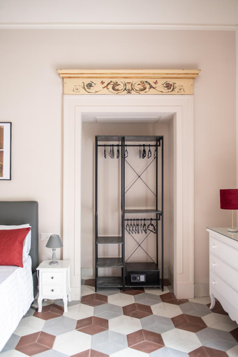 Others 5, ForiArt Relais, Napoli
