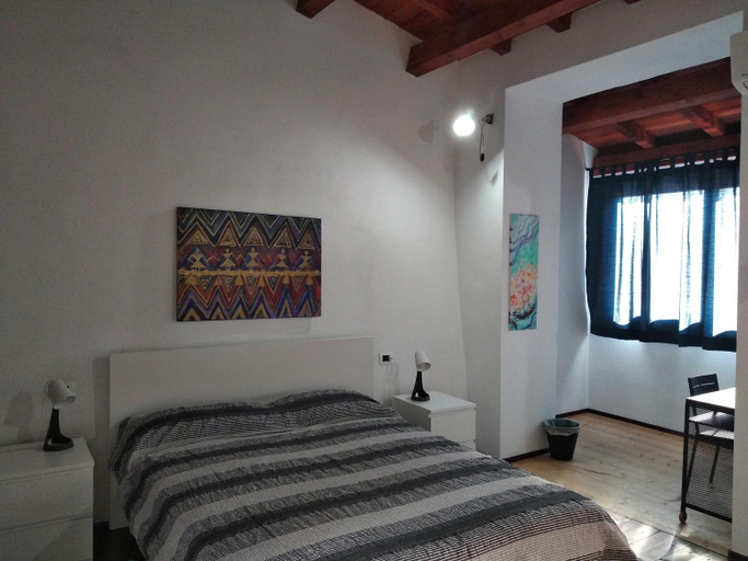 Bedroom, A casa di Pietro, Oristano