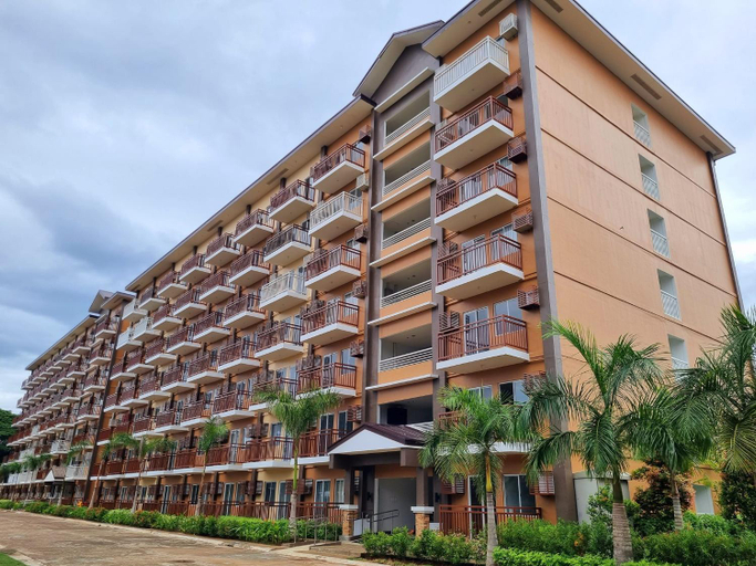 VERDANT by Camella Manors Deluxe Queen Room with Balcony, Gym and Swimming Pool, Puerto Princesa City
