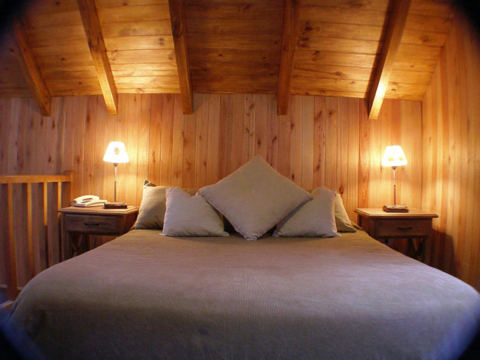 Bedroom 2, Cabanas Aitue, Lacar
