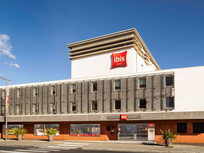 Exterior & Views 5, ibis Cannes Mandelieu, Alpes-Maritimes