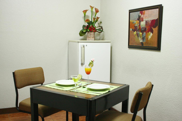 Dining Room 9