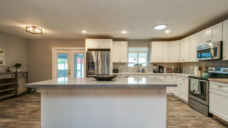 Others 5, Modern Chic Old Town Scottsdale Home W/pool & Gym!, Maricopa