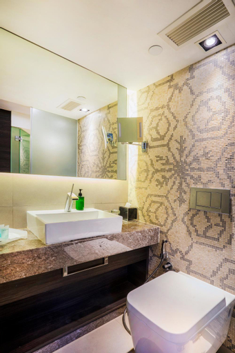 Bathroom 21
