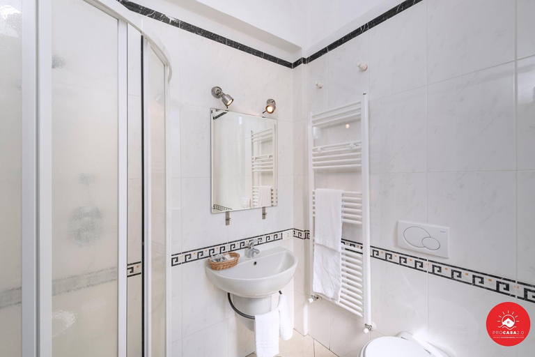 Bathroom 2, Affittacamere Le Vele, La Spezia