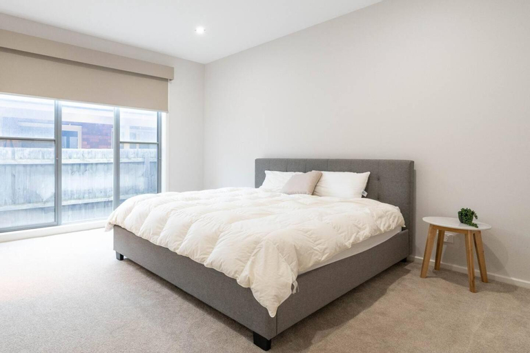 Others 1, Foreshore Retreat - Beachside Convenience for Groups, Mornington P'sula - South