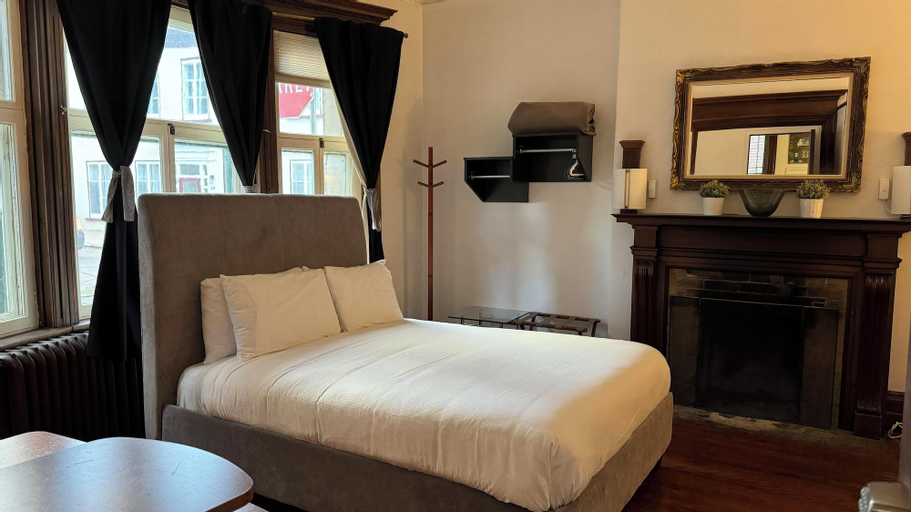 E-Hotel des Grisons, Communauté-Urbaine-de-Québec