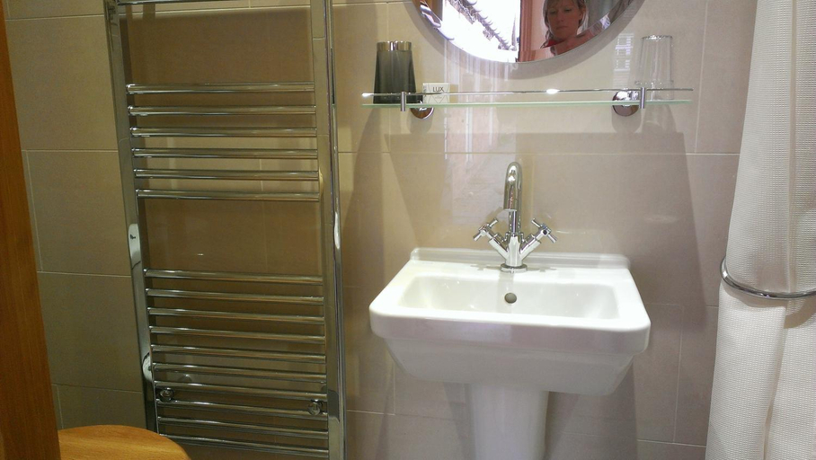 Bathroom 3, Church Farm, Solihull