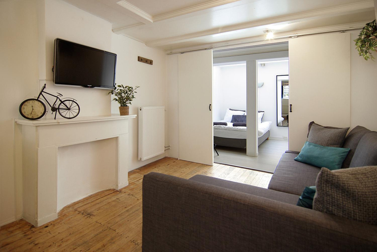 Others 5, Cosy apartment right in the city center with AIRCO!, Amsterdam