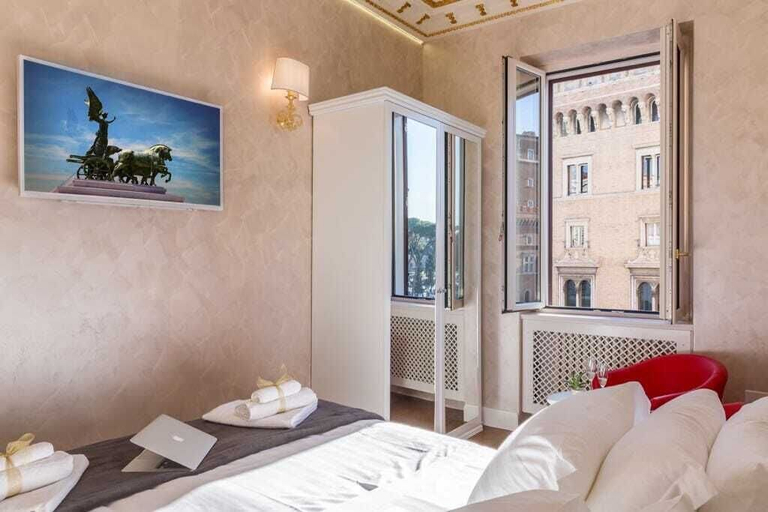 Bedroom 4, Piazza Venezia Luxury Suite, Rome