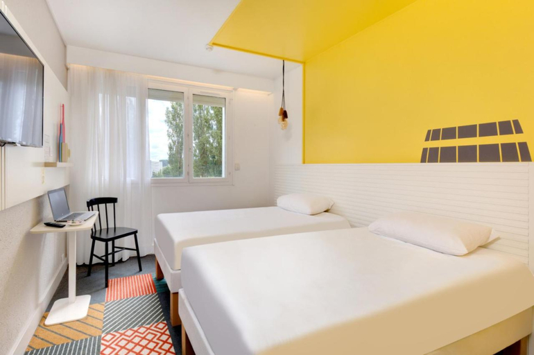 Bedroom 4, ibis Styles Auxerre Nord, Yonne