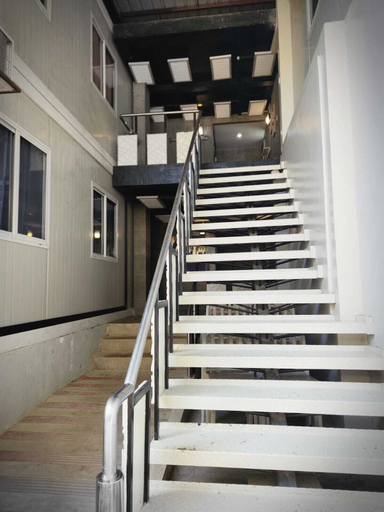 Others 4, Eyy Hostel, El Nido