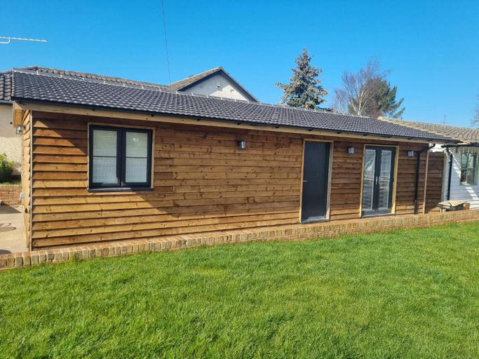 Others 5, The Birch Lodge located in Pegsdon, Central Bedfordshire