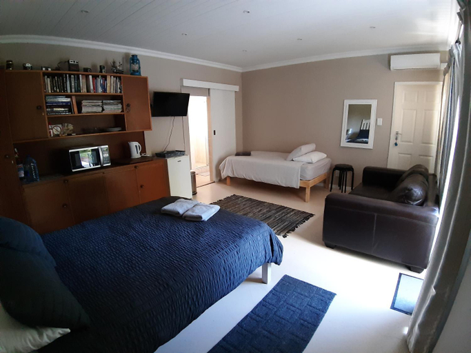 Others 2, Dennecres4GuestRooms, Cape Winelands