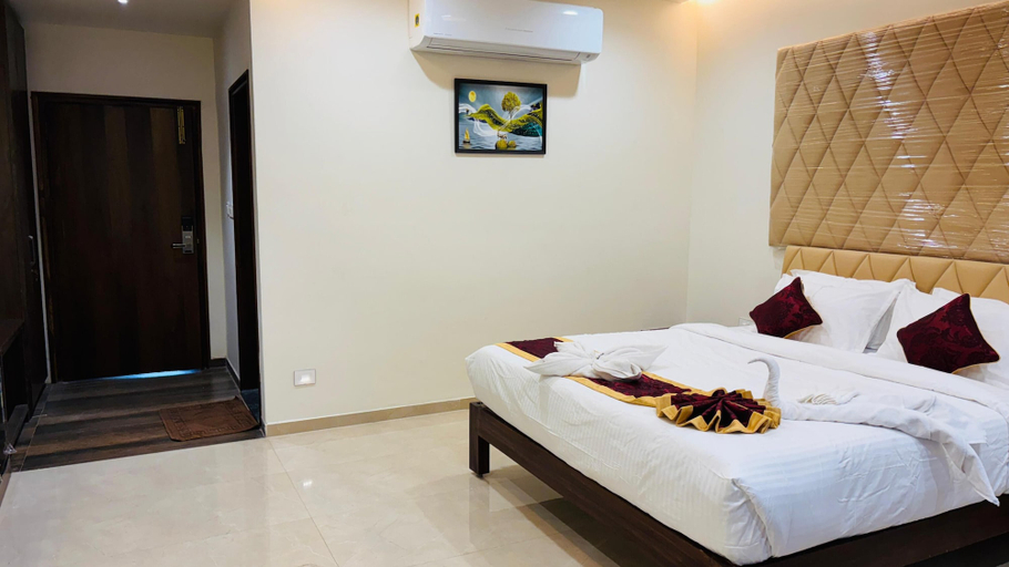 Bedroom 5, MK Naidu Hotel & Conventions Center, Warangal