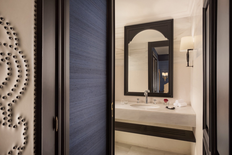 Bathroom 4, Hotel Alfonso Xiii A Luxury Collection Hotel Seville, Sevilla