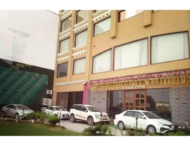 Exterior & Views, Royal Park Resorts, Zirakpur, PB, Sahibzada Ajit Singh Nagar