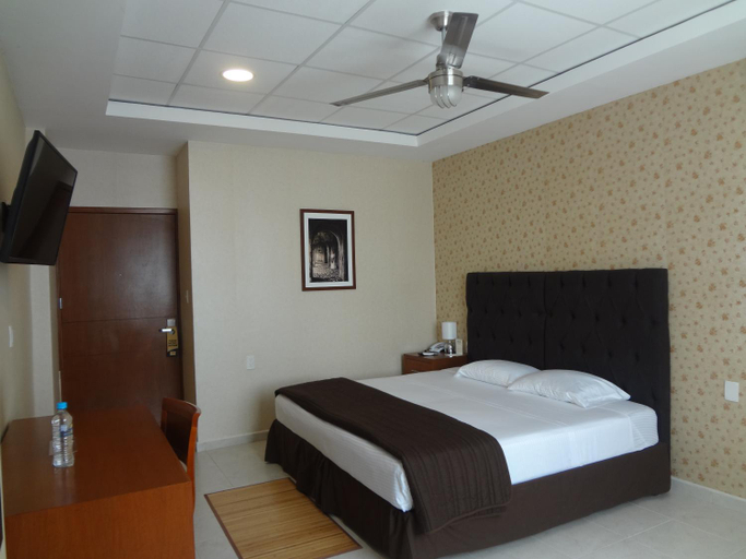 Bedroom 2, Hotel Civic Express, Coatzintla