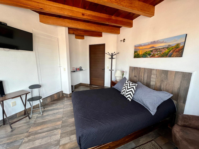 Others 4, Hotel San Sebastian, Valle de Bravo