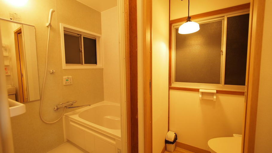 Bathroom 3, Hakone 3min walk from Sta. / 2 separate houses, Hakone