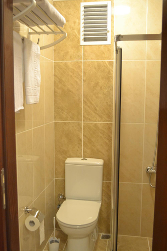 Bathroom 3, New Fatih Hotel, Fatih