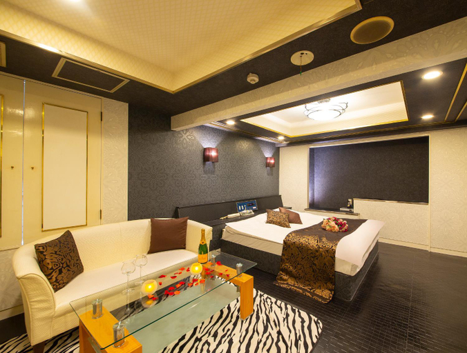 Others 4, Hotel Gee (Adult Only), Sakai