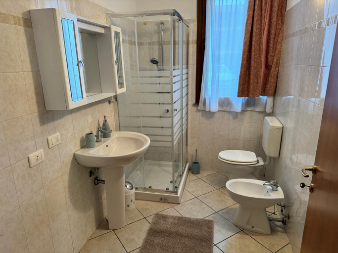 Others 3, Residence Malpensa, Varese