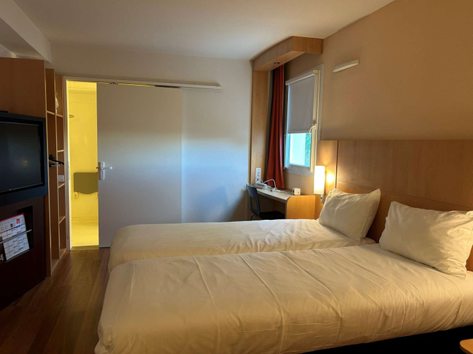 Bedroom 3, ibis Loriol le Pouzin, Ardèche