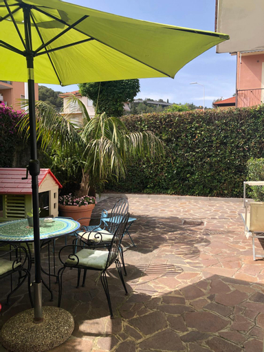 Casa delle Zagare, Imperia