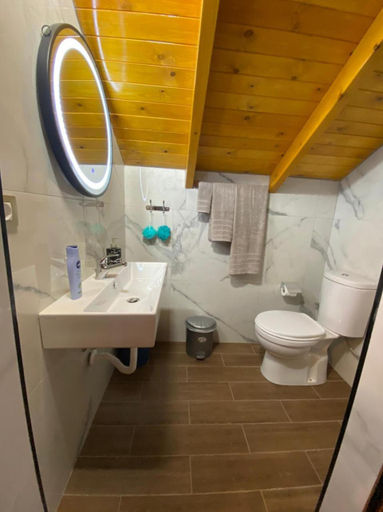 Others 5, Bixhaku GuestHouse, Gjirokastrës