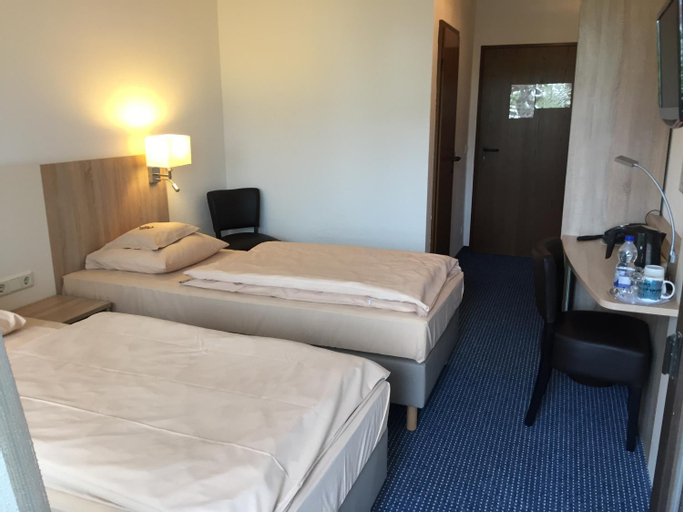 Bedroom 12