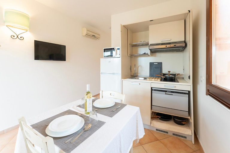 Others 2, Residence Pierre & Vacances Vignola Mare, Olbia-Tempio