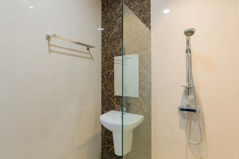 Bathroom 4