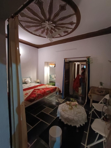 Bedroom 2, Sanjana's stay, Udaipur