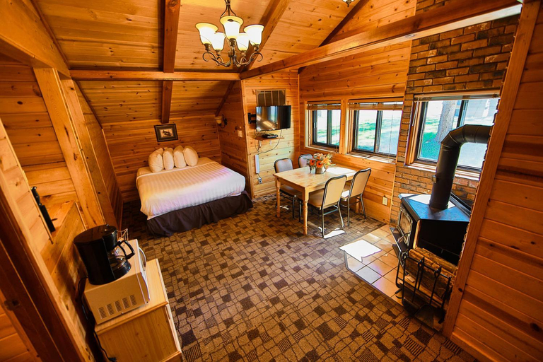 Bedroom 3, Castle Mountain Chalets, Division No. 15