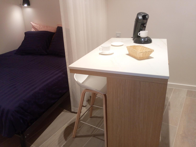Others 4, STUDIO61, Oost-Vlaanderen