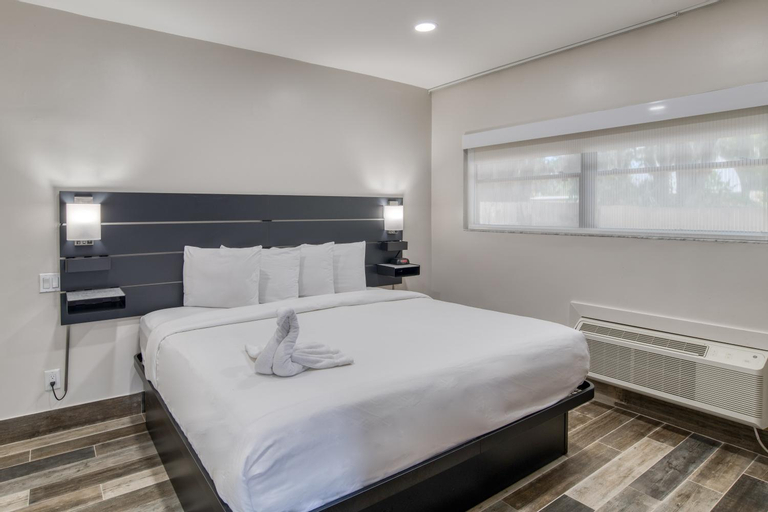 Bedroom 15