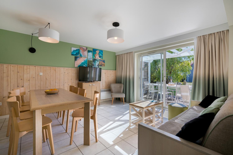 Dining Room 1